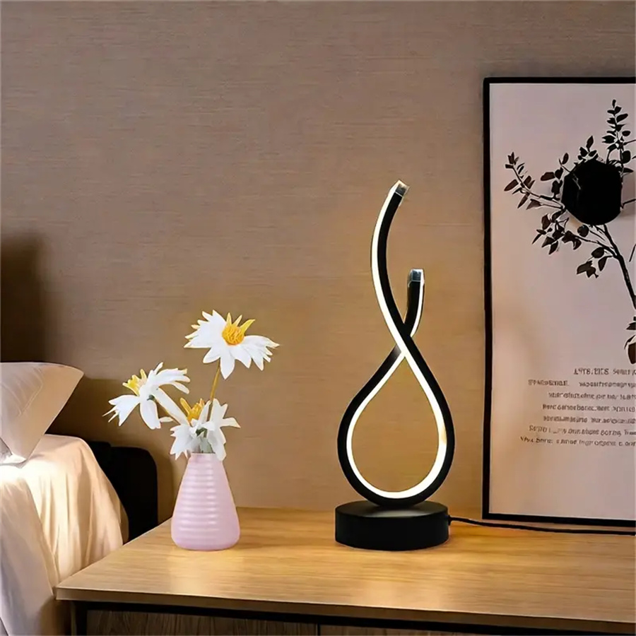 Heart-shaped desk Lamp (1PC black)